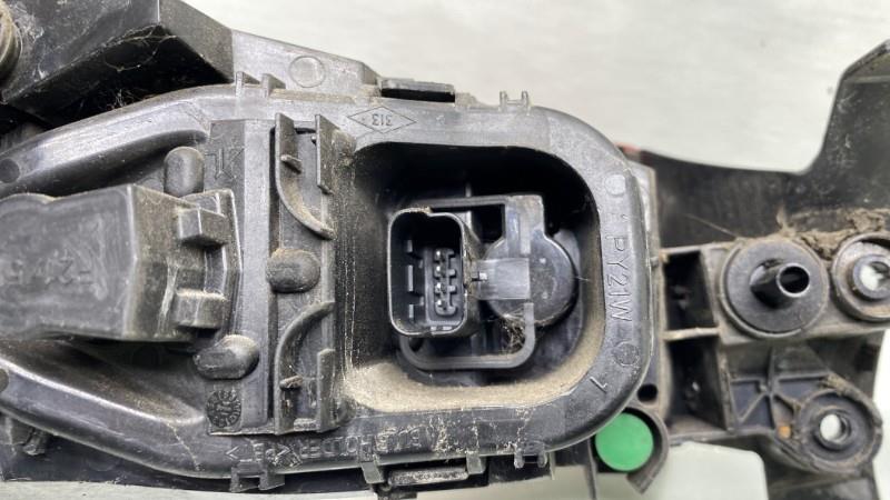 Fanale posteriore principale destro (luci) RENAULT CLIO 4 PHASE 1 Diésel - 1