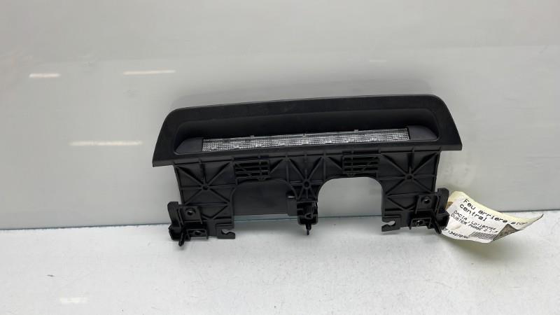 Feu arriere stop central DACIA DUSTER 2 PHASE 1 Diesel - 1