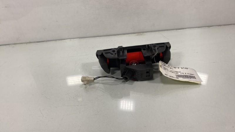 Feu arriere stop central MAZDA 323 6 Diesel - 1