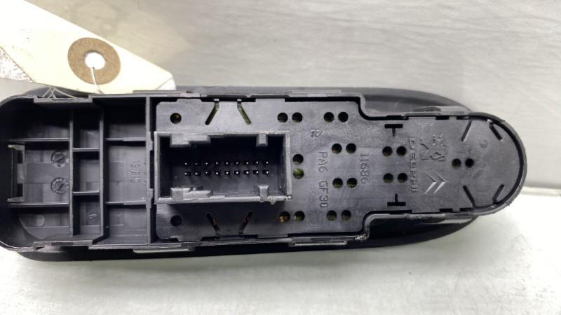 Interruttore lavacristalli anteriore sinistro PEUGEOT 308 1 PHASE 1 Diésel - 1