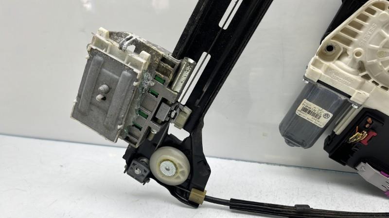 Alzacristalli elettrico anteriore sinistro VOLKSWAGEN PASSAT 5 CC COUPE Diésel - 1