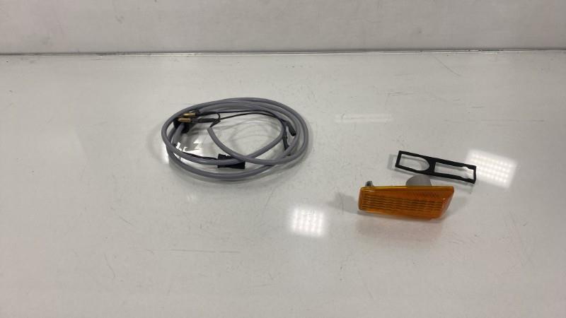 Ripetitore lampeggiante anteriore destro (Luci) MERCEDES CLASSE C 202  - 1