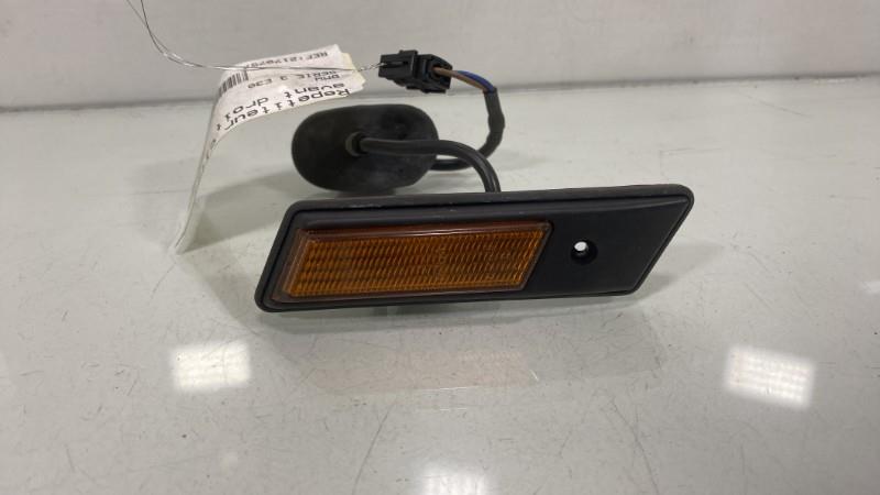 Ripetitore lampeggiante anteriore destro (Luci) BMW SERIE 3 E30  - 1