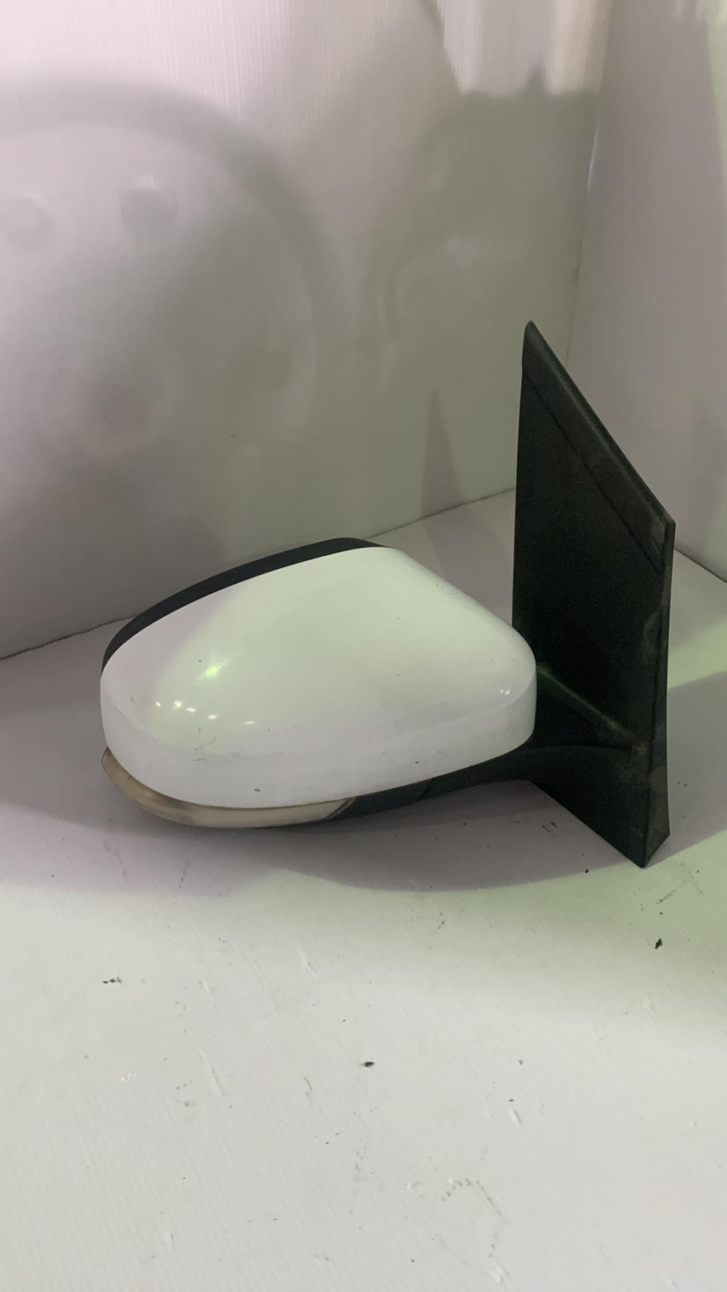 Retrovisor derecho FORD FOCUS 2 PHASE 2 BREAK Diésel - 1