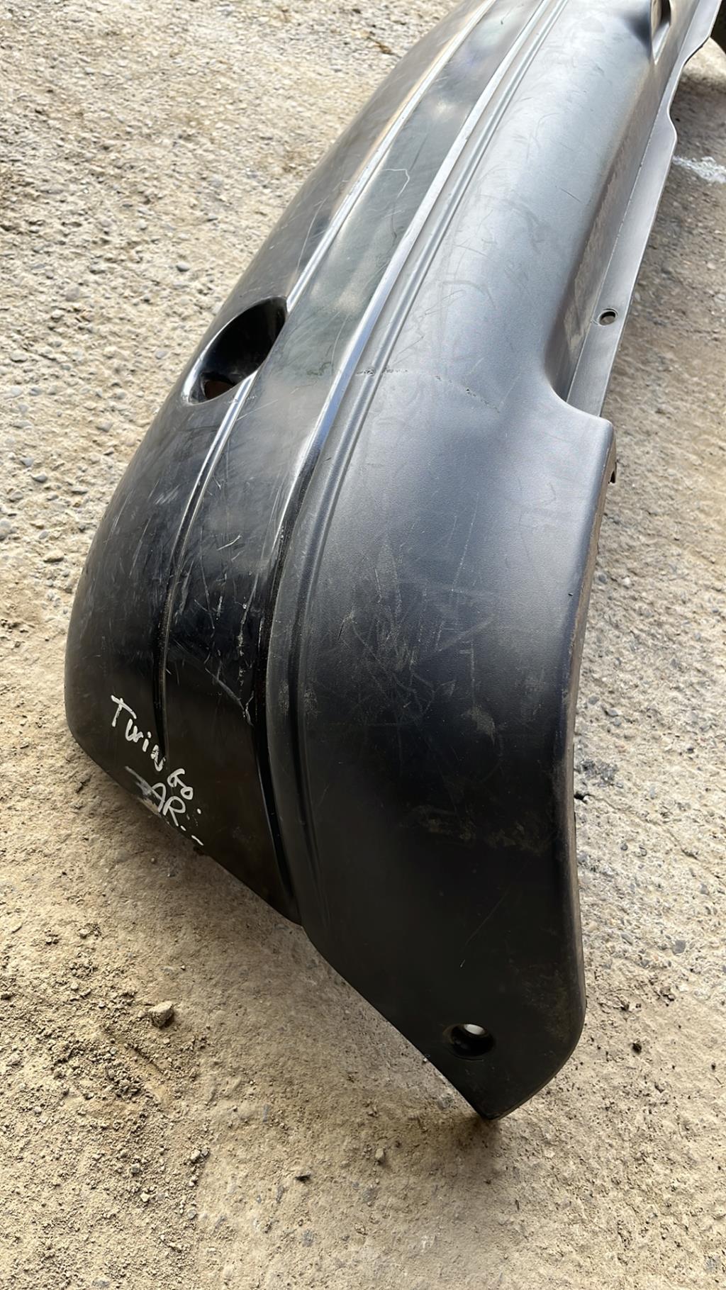 Parachoques trasero RENAULT TWINGO 1 PHASE 1  - 1