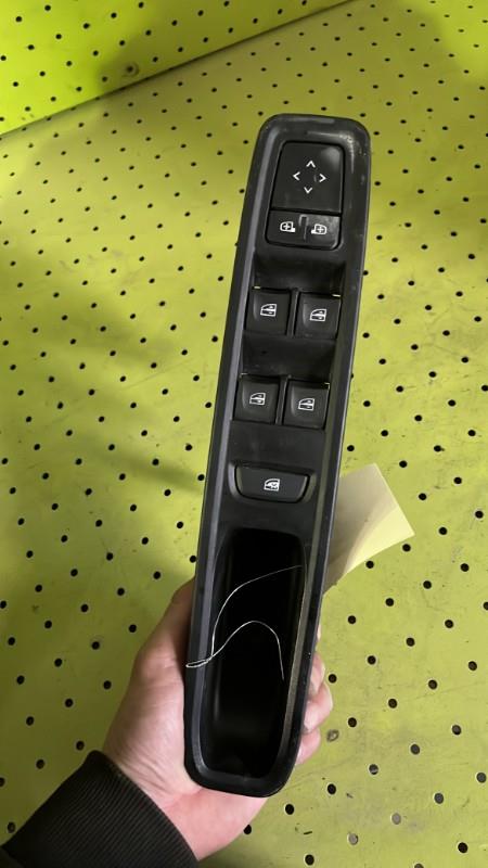 Interrupteur de leve vitre DACIA SANDERO 3 STEPWAY Essence - 1