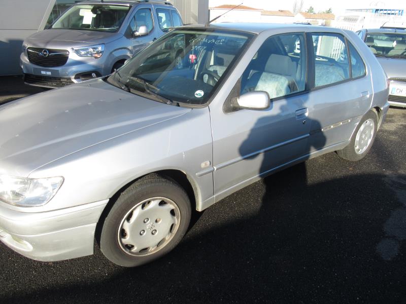 Image Optique avant principal droit (feux)(phare) - PEUGEOT 306