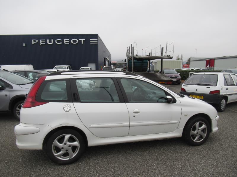 Image Feu arriere principal droit (feux) - PEUGEOT 206