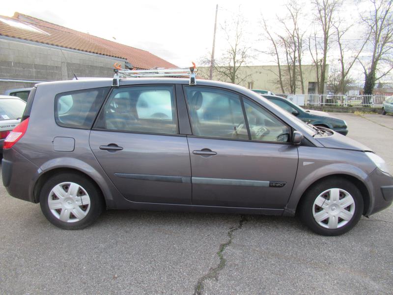 Image Moyeu avant droit - RENAULT GRAND SCENIC 2