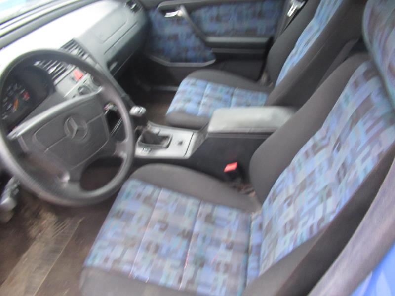 Image Boitier de centralisation - MERCEDES CLASSE C 202
