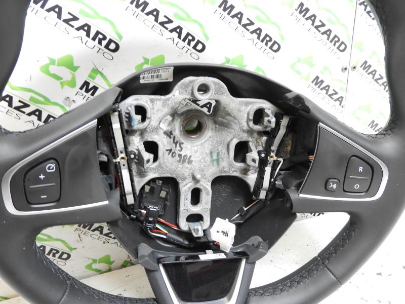 Image Volant - RENAULT CLIO 4