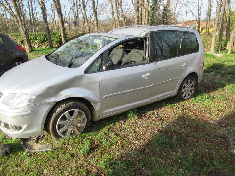 Image Volant - VOLKSWAGEN TOURAN 1