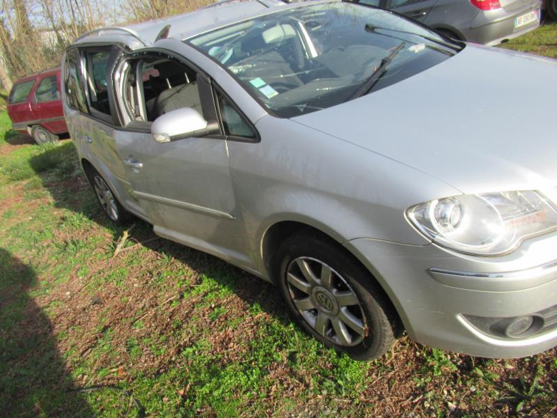 Image Volant - VOLKSWAGEN TOURAN 1