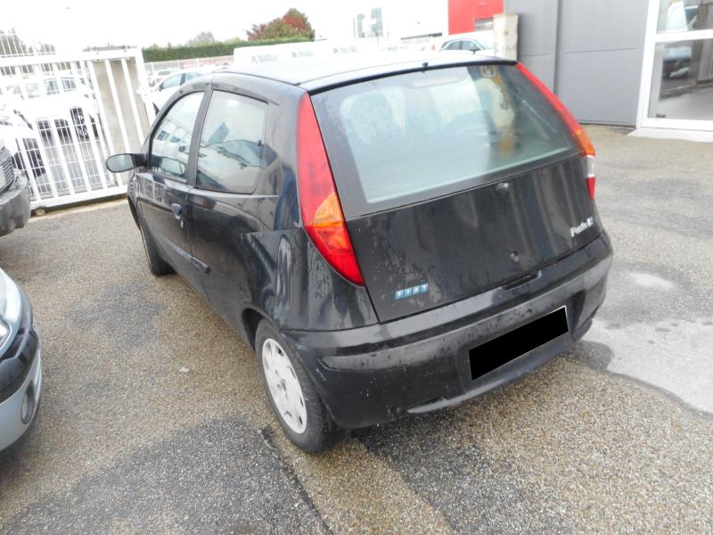 Image Pare choc avant - FIAT PUNTO 2
