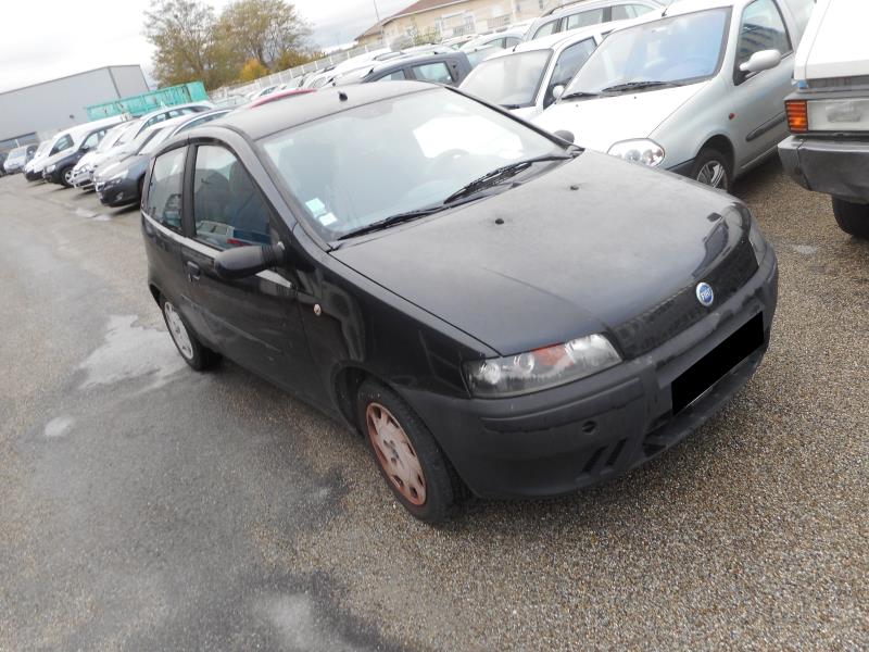 Image Pare choc avant - FIAT PUNTO 2