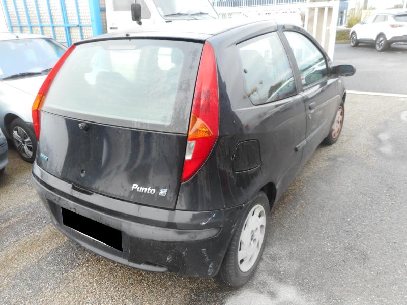 Image Pare choc avant - FIAT PUNTO 2