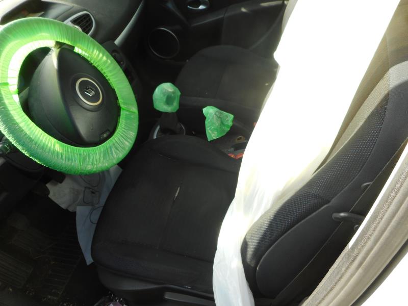 Image Face avant - RENAULT CLIO 3