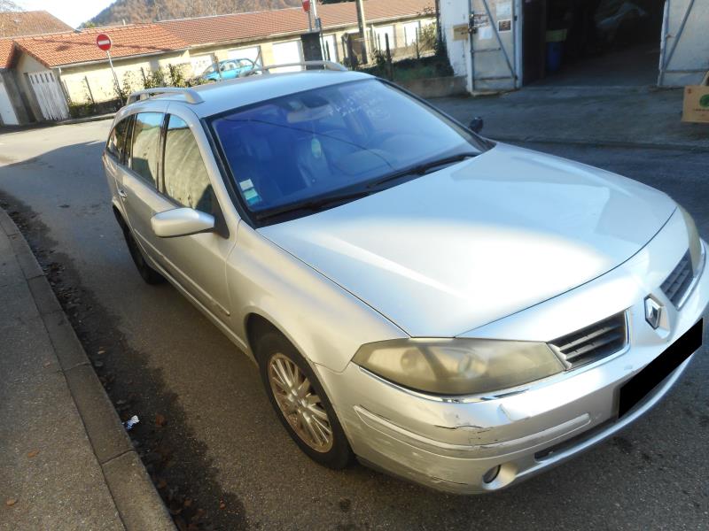 Image Feu arriere principal droit (feux) - RENAULT LAGUNA 2