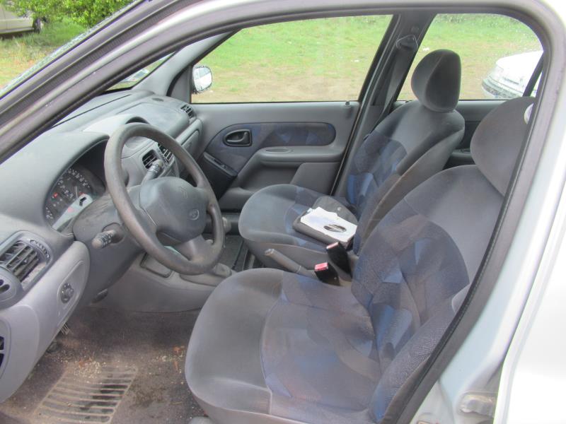 Image Plage arriere - RENAULT CLIO 2