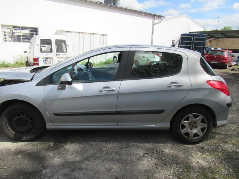 Image Interieur complet - PEUGEOT 308 1