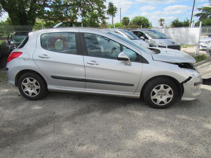 Image Interieur complet - PEUGEOT 308 1