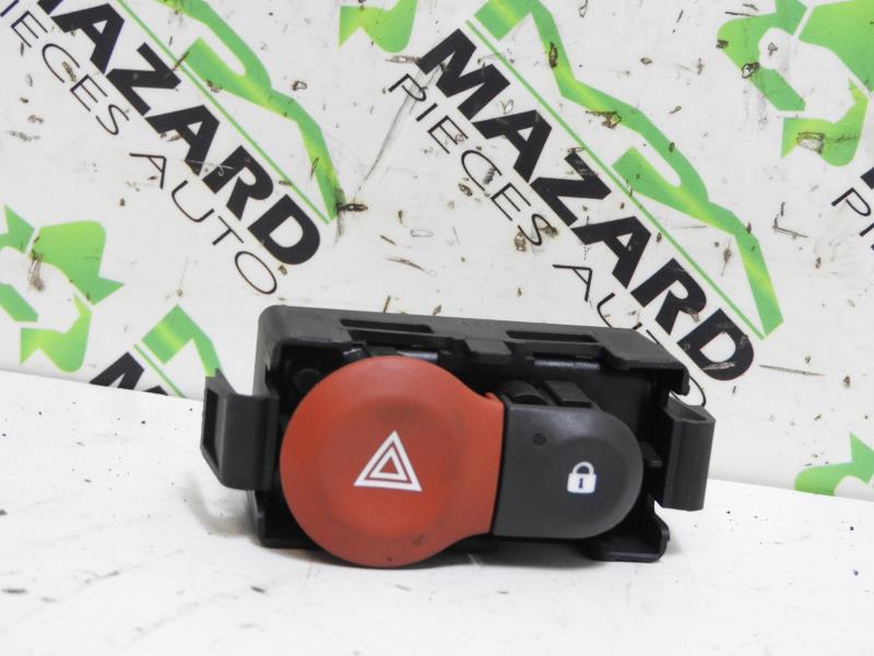 Bouton de warning RENAULT CLIO 3 PHASE 2 Diesel - 1