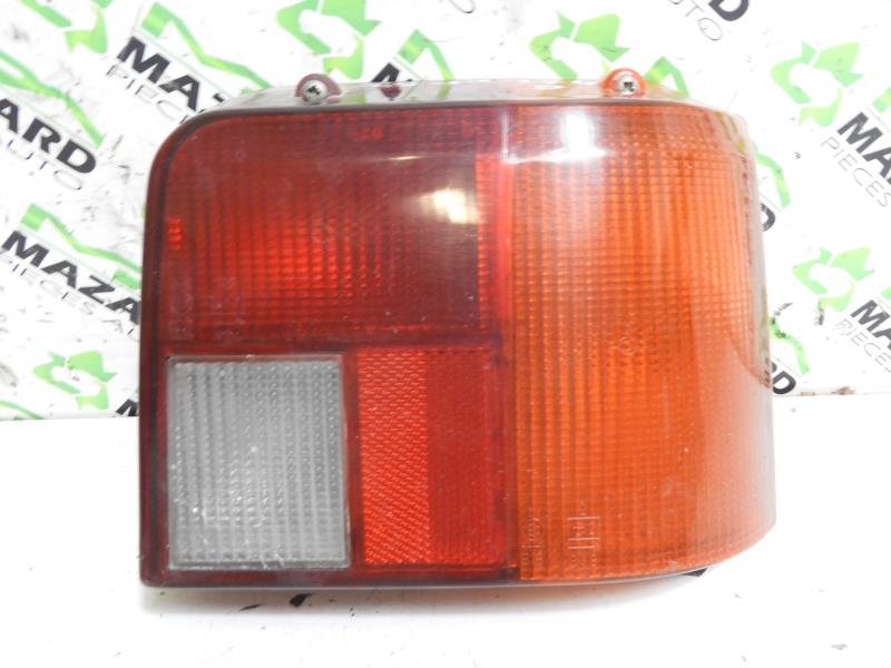 Image Feu arriere principal droit (feux) - PEUGEOT 205