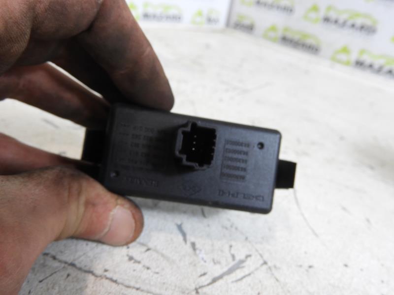 Bouton de warning RENAULT SCENIC 3 PHASE 1 Diesel - 1