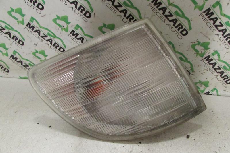 Gruppo ottico anteriore secondario destro (luci)(freccia) MERCEDES VITO 638 Diésel - 1