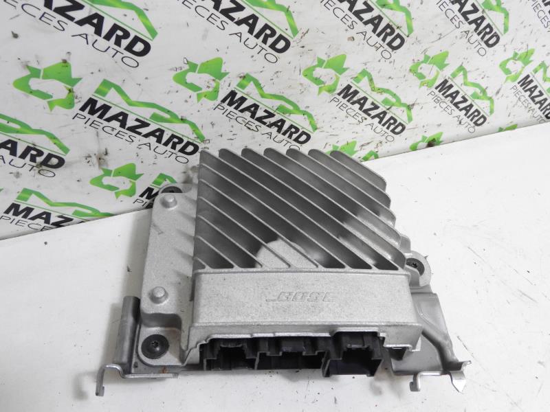 Image Amplificateur audio - RENAULT ESPACE 5
