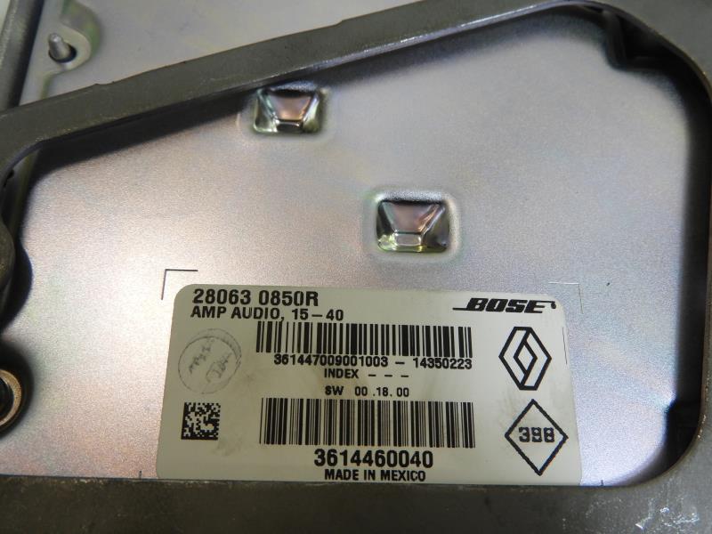 Image Amplificateur audio - RENAULT ESPACE 5