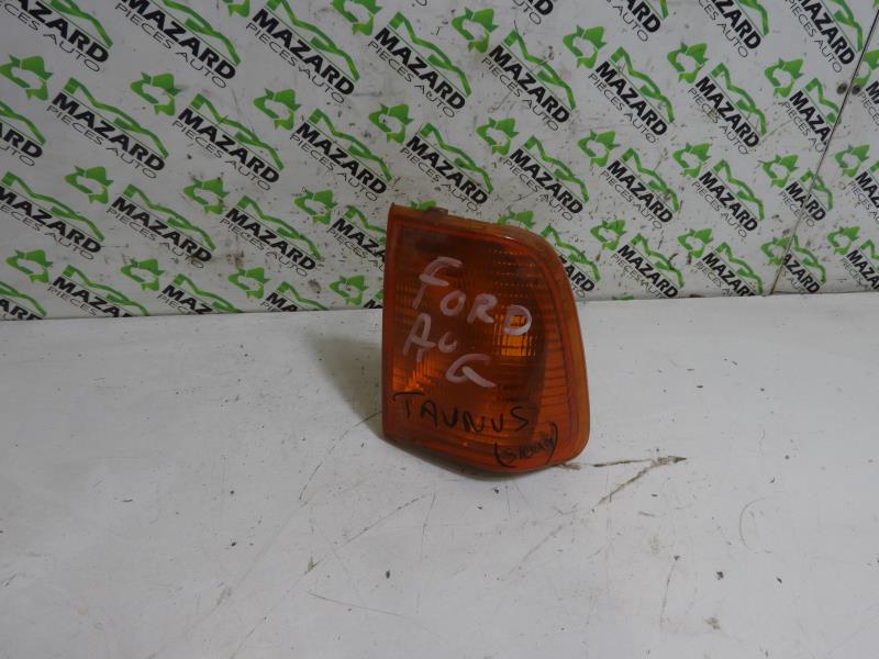 Gruppo ottico anteriore secondario destro (luci)(freccia) FORD TAUNUS  - 1