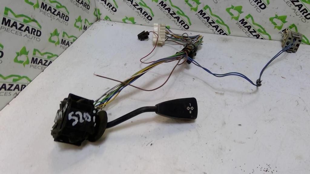 Commodo phare BMW SERIE 5 E34  - 1