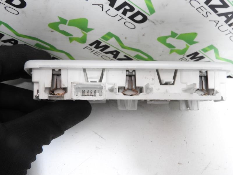 Eclairage de plafonnier RENAULT MEGANE 3 PHASE 1 BREAK Diesel - 1