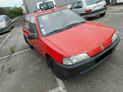 Image Ceinture avant droit - PEUGEOT 106