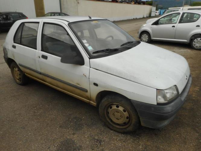 Image Feu arriere principal droit (feux) - RENAULT CLIO 1