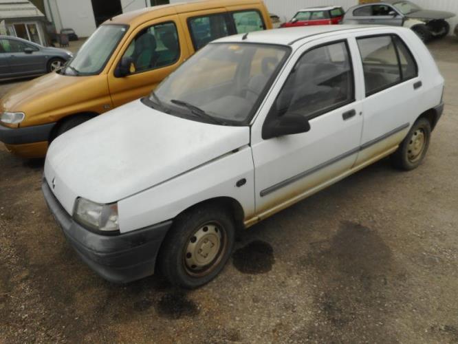 Image Feu arriere principal droit (feux) - RENAULT CLIO 1