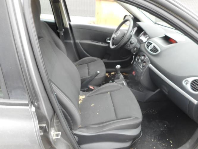 Image Bouton de warning - RENAULT CLIO 3