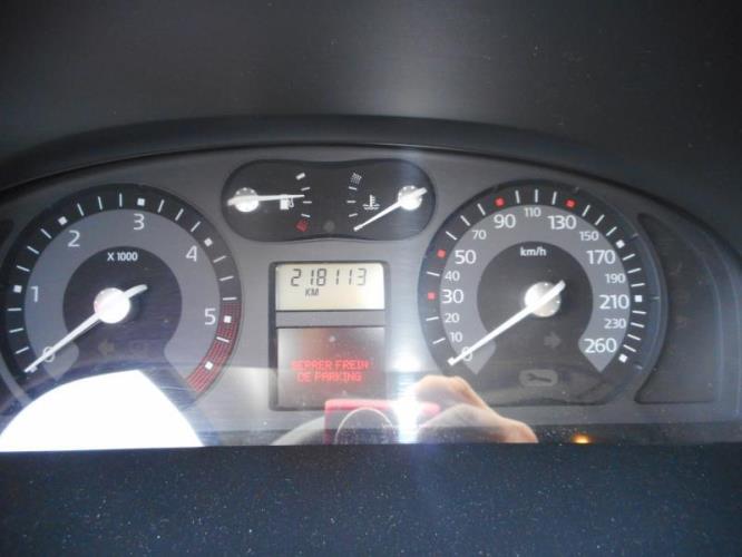 Image Feu arriere secondaire droit (feux) - RENAULT LAGUNA 2