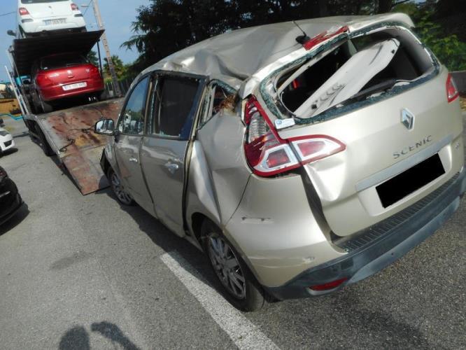 Image Interrupteur de leve vitre avant droit - RENAULT SCENIC 3