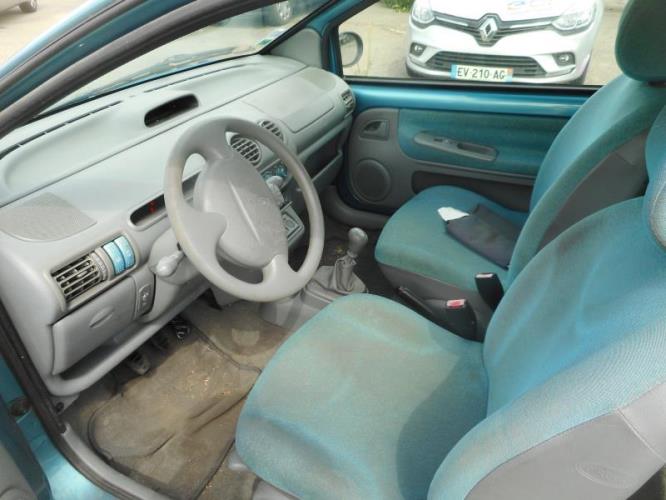 Image Pare choc avant - RENAULT TWINGO 1