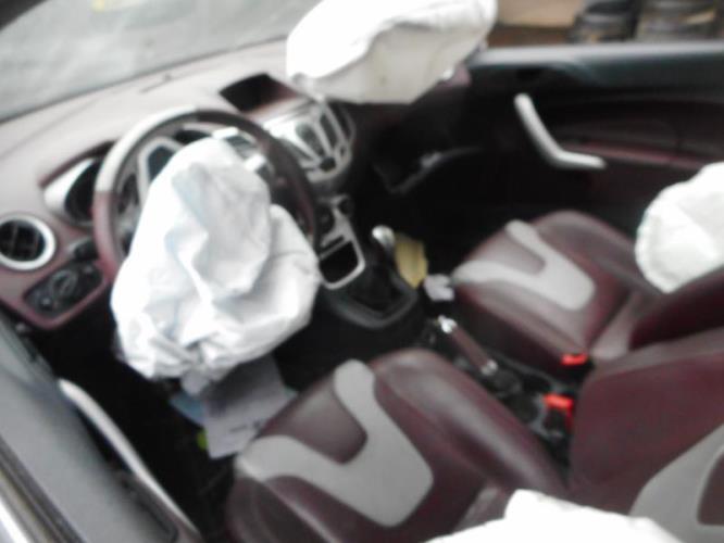 Image Feu arriere principal gauche (feux) - FORD FIESTA 6