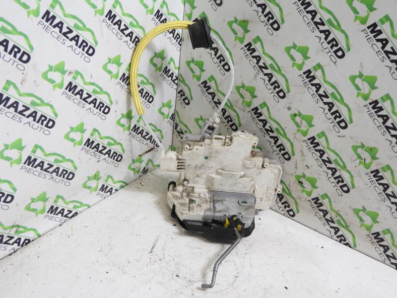 Serrure arriere gauche AUDI A4 2 PHASE 1 Diesel - 1