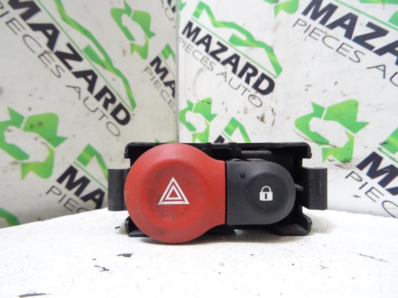 Bouton de warning RENAULT CLIO 3 PHASE 2 Diesel - 1