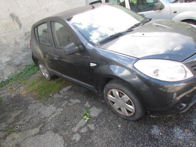 Image Verin de coffre - DACIA SANDERO 1