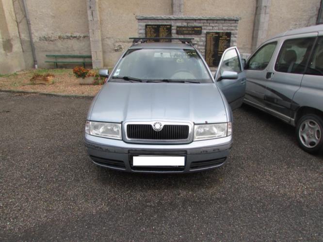 Image Serrure avant gauche - SKODA OCTAVIA 1