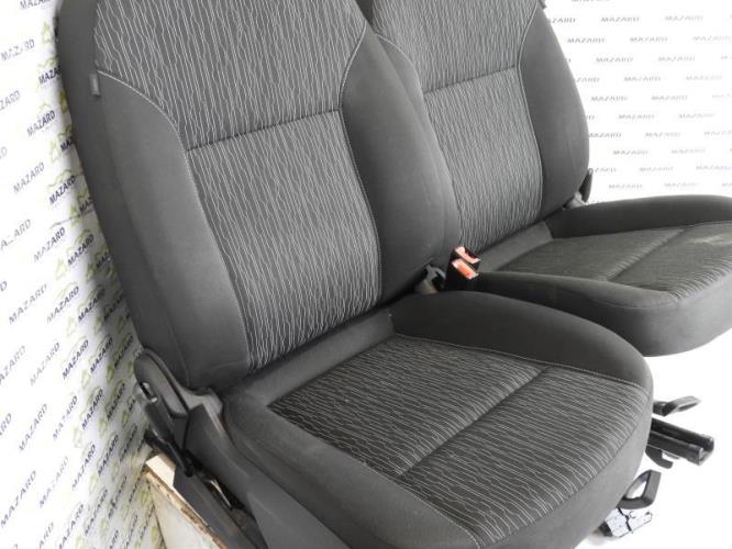 Image Interieur complet - OPEL ASTRA J