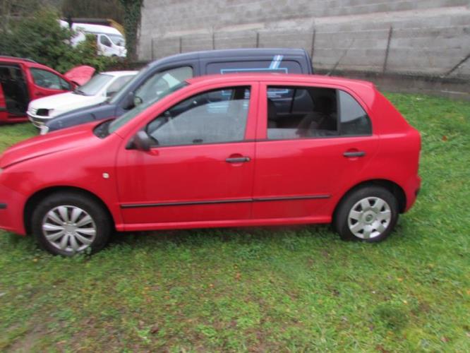 Image Malle/Hayon arriere - SKODA FABIA 1