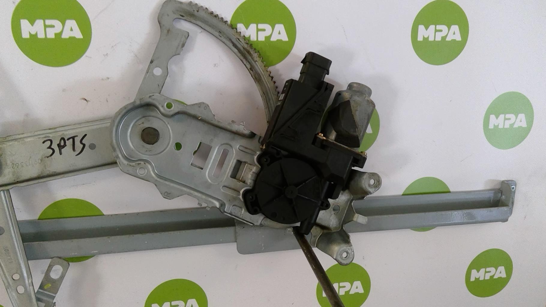 Alzacristalli elettrico anteriore destro OPEL CORSA C  - 1