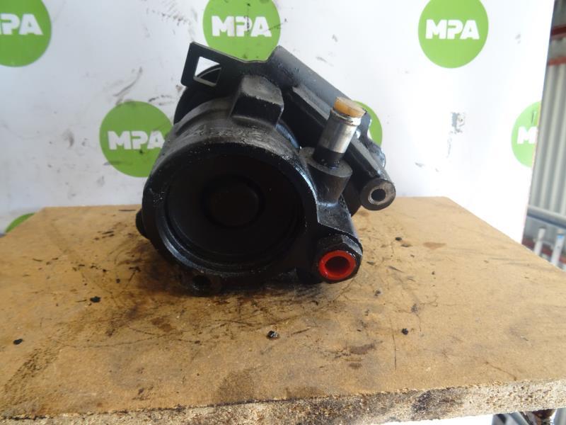 Pompe de direction PEUGEOT 605  - 1